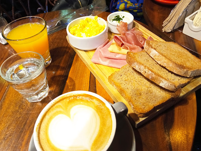 El Nazareno: Fábrica Familiar de Alfajores y Especialidades. - Gastronomía y hostelería