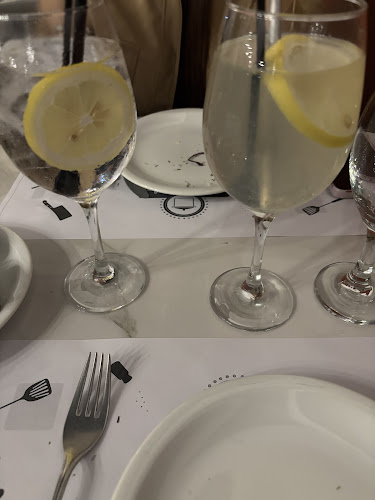 3 de Febrero 1400, N3300EEA, Sta. Fe 1512, N3300EEA Posadas, Misiones