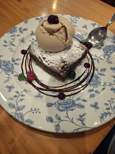 C. Atahualpa 175, Miraflores 15074, Perú