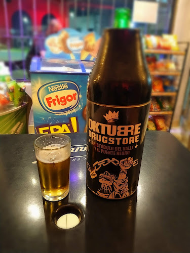 Opinii despre Oktubre Drugstore Bar în Santa Fe de la Vera Cruz - Gastronomía y hostelería