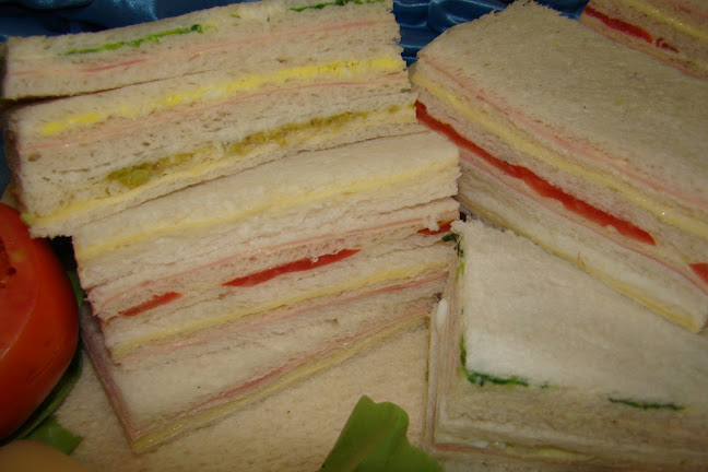 Opinii despre Confitería la Mitre în Florencio Varela - Gastronomía y hostelería