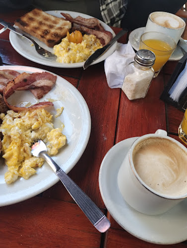 Paris Café-Brasserie