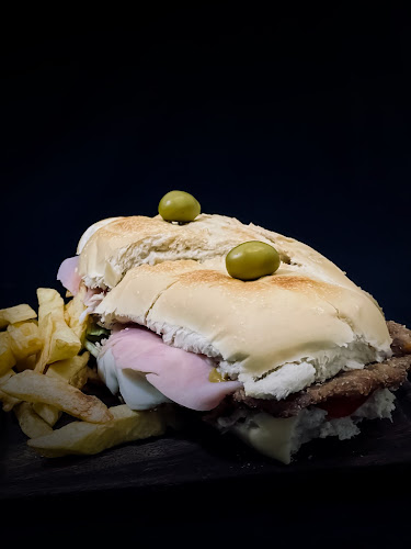 esquina, Pedro Lami, Av. Solís, Santiago del Estero