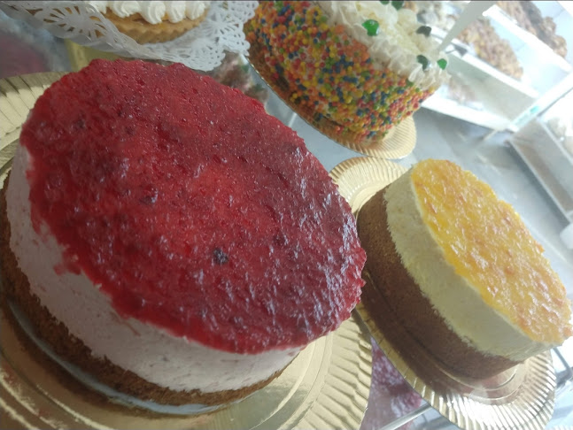 Panadería y Confitería 'Matheu' - Matheu