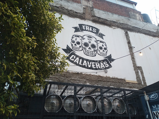 Comentarii opinii despre Tres Calaveras