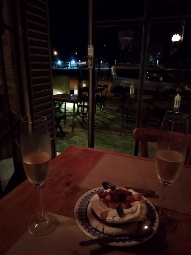 Alhambra Bar De Vinos - Gastronomía y hostelería