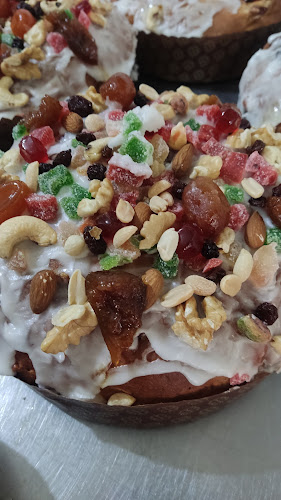 Opinii despre Panadería y Pastelería de Tere Bobbio în Santa Fe de la Vera Cruz - Gastronomía y hostelería