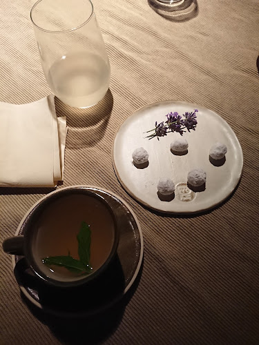 Casa Cassis Restaurant & Boutique de Cocina - Gastronomía y hostelería