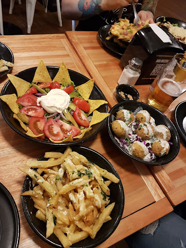 HGS, C. 62 3295, B7630 Necochea, Provincia de Buenos Aires