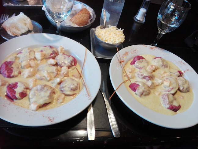 C. 9 750, B1900AKC La Plata, Provincia de Buenos Aires