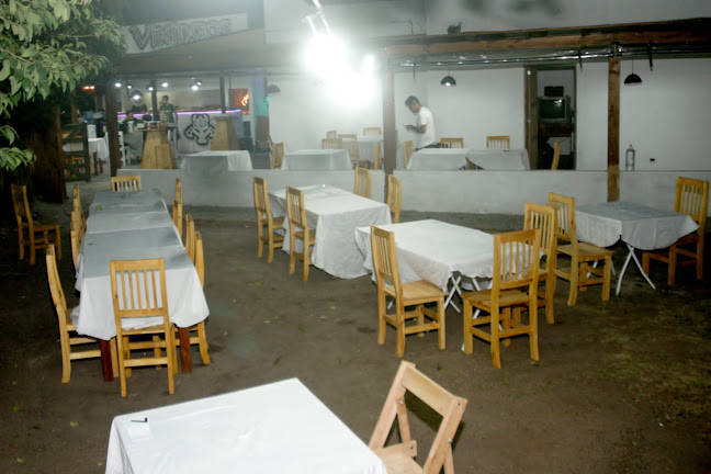 Opinii despre Vikingos pooll restobar în Mercedes - Gastronomía y hostelería