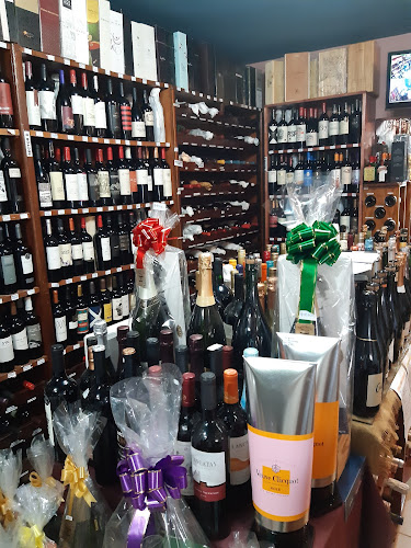 Opinii despre Barrika's Vinotecas în Posadas - Gastronomía y hostelería