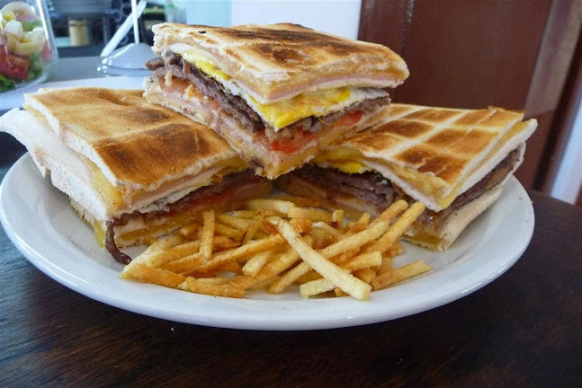 Av. San Martín Sur 2525, M5501 Godoy Cruz, Mendoza