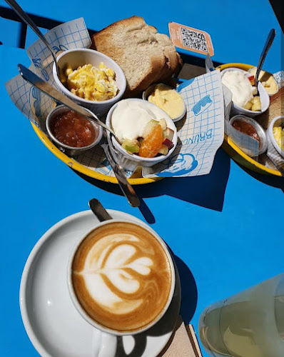 Esquina Chubut, Cafe Yapa - Gastronomía y hostelería