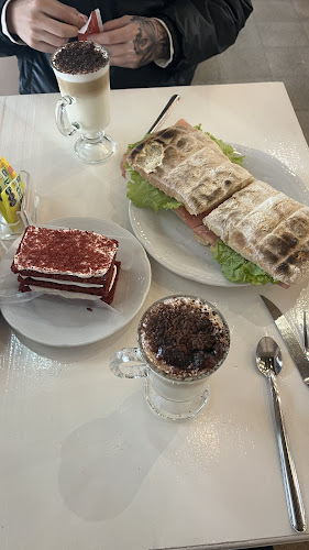 Opinii despre Panadería y Cafetería Meraki în La Plata - Gastronomía y hostelería