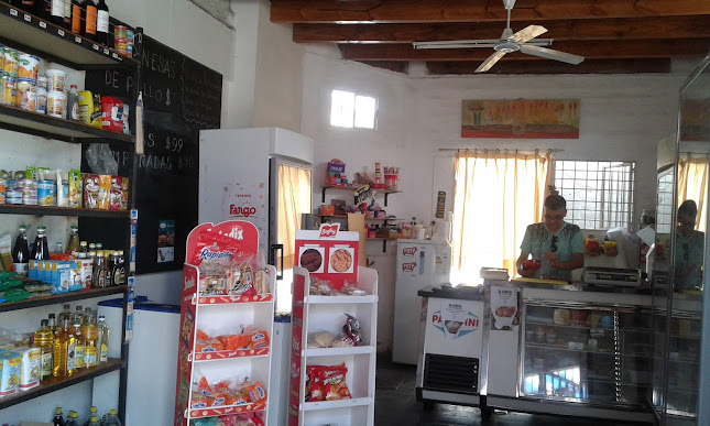 Opinii despre La Lucia Minimarket în Las Heras - Gastronomía y hostelería