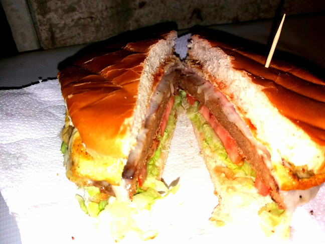 Opinii despre SKY BURGER HAMBURGUESERÍA în Corrientes - Gastronomía y hostelería