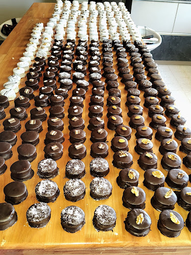 Opinii despre Alfajores artesanales "Los alfajores de Carla" în Puerto Madryn - Gastronomía y hostelería