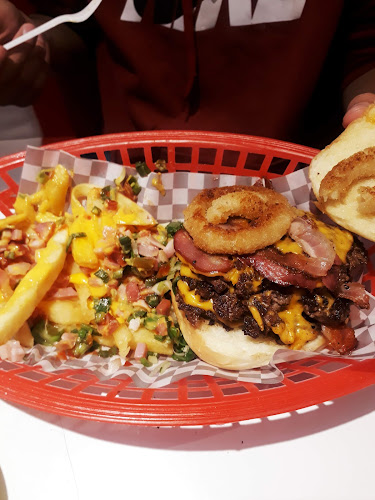 Mtro. Joaquín González 47, Q8302 Neuquén