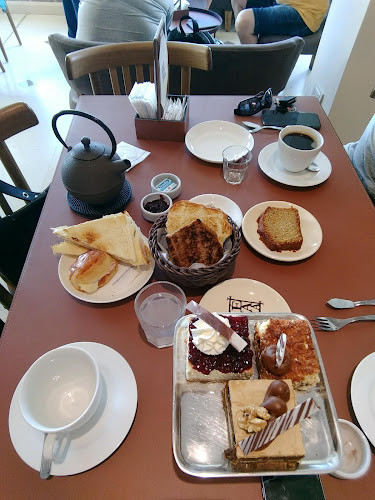 De La Colonia • Casa de Té - Comodoro Rivadavia