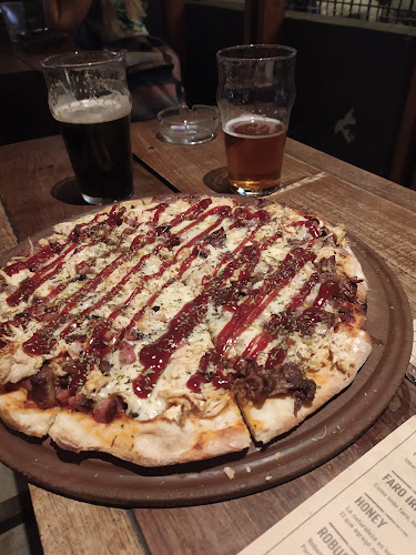 Opinii despre Glück Cervecería - zona Olavarría în Mar del Plata - Gastronomía y hostelería