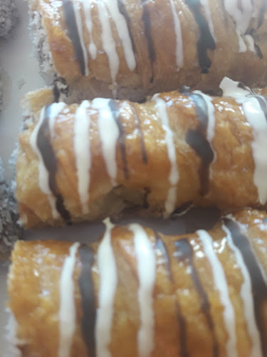 Opinii despre Panaderia Confiteria San Cayetano în Comodoro Rivadavia - Gastronomía y hostelería