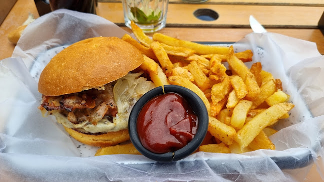 Flora Sunset Bar. - Rosario