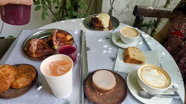 Juan Bautista de LaSalle 433, B1642 San Isidro, Provincia de Buenos Aires