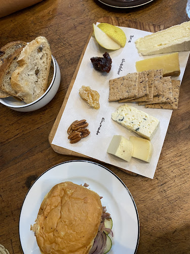 Opinii despre López May, Pulpería în Tigre - Gastronomía y hostelería