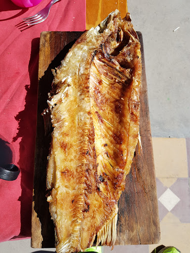 Comentarii opinii despre Pescadería y Marisquería Las Malvinas