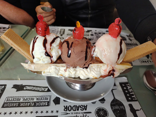 Calle 83, Villa Díaz Vélez 223, B7632GOH, Provincia de Buenos Aires