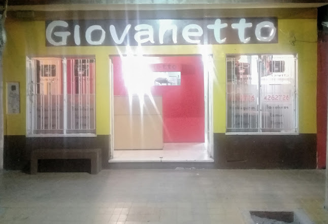 Esteban Echeverría Sur 1340, J5400 San Juan