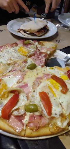 Tutti Pizza Estación Benegas - Godoy Cruz