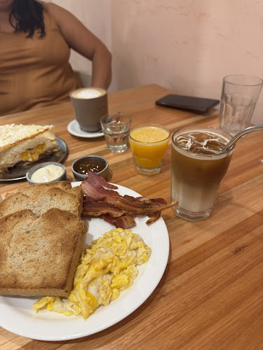 Opinii despre BITTE Coffe & Bakery în Resistencia - Gastronomía y hostelería