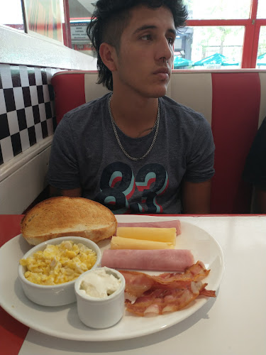 Mc Fly Neuquen - Gastronomía y hostelería