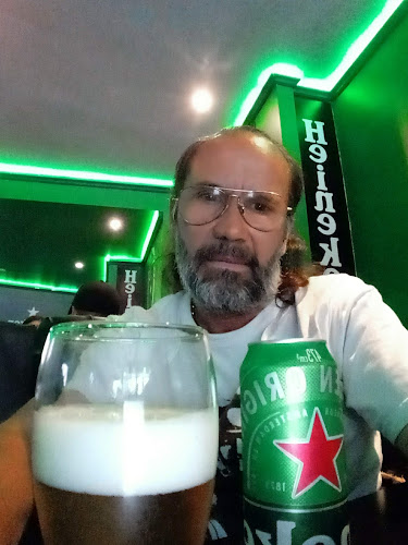 Opinii despre Ginebra Pool y Confitería în Río Gallegos - Gastronomía y hostelería