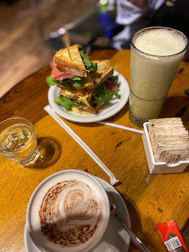 El Nazareno: Fábrica Familiar de Alfajores y Especialidades. - Gastronomía y hostelería