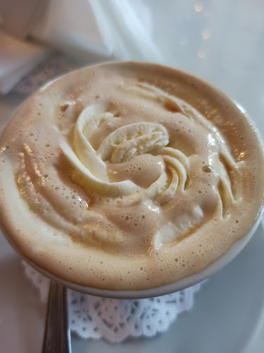 Malaku - Gastronomía y hostelería