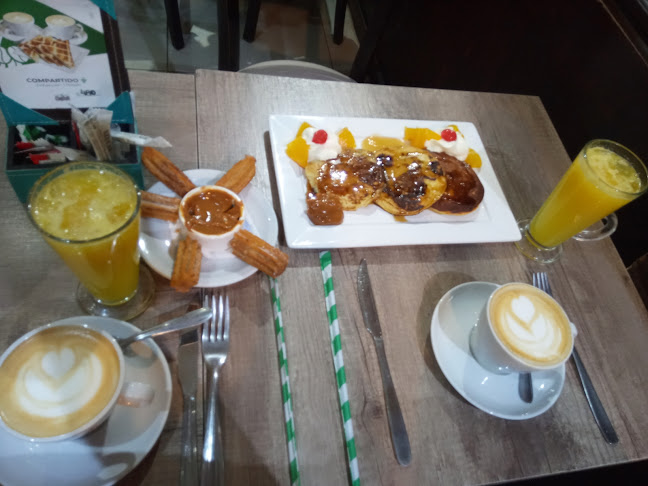 Clapton Café y Vinos - Gastronomía y hostelería