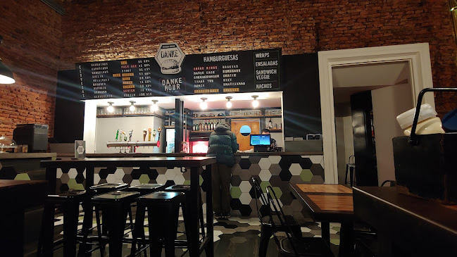 Hipólito Bouchard 1402, B1846 Adrogué, Provincia de Buenos Aires