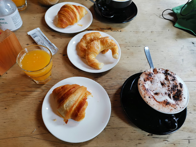 Cnel. Suárez 3, B6000 Junín, Provincia de Buenos Aires