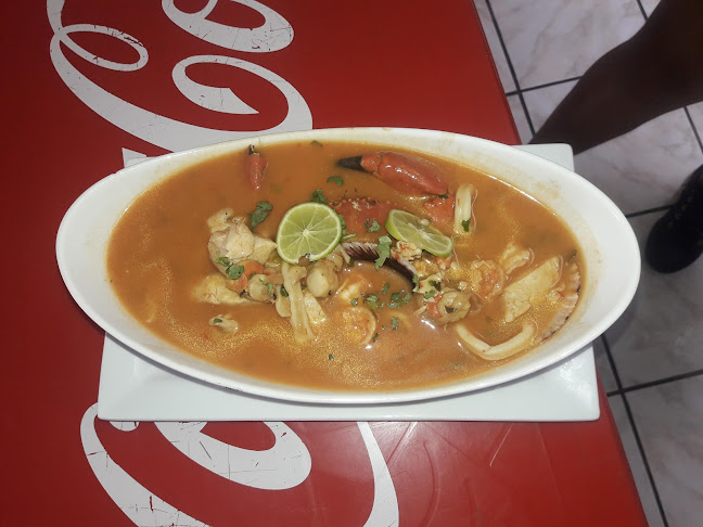 Opinii despre El Calamar în Cerro Azul - Gastronomía y hostelería