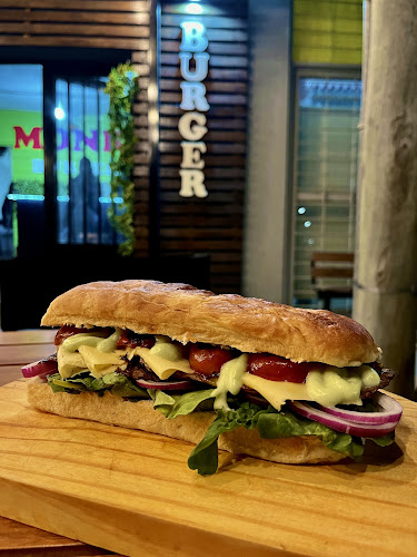 Comentarii opinii despre MONKEY BURGER