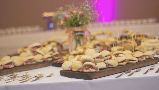 Catering Los Grillos de Santos de Domingo Quintero