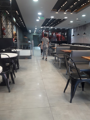 Av. Bartolomé Mitre 2673, B1744OHK Moreno, Provincia de Buenos Aires