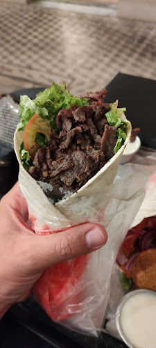 C. 8 975, B1900BHE La Plata, Provincia de Buenos Aires