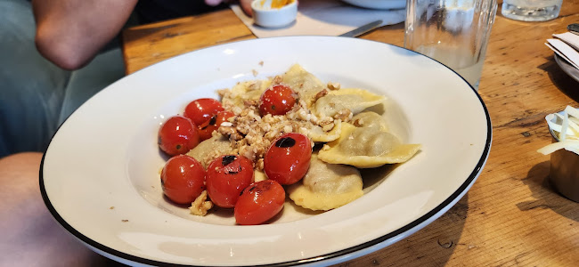 López May, Pulpería