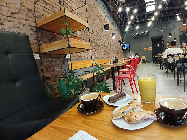 Doré Delicias | Panadería & Cafetería - Oberá