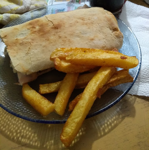 pizzeria y lomos caroliina - Gastronomía y hostelería