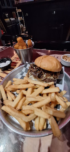 Opinii despre Mc Fly Neuquen în Neuquén - Gastronomía y hostelería